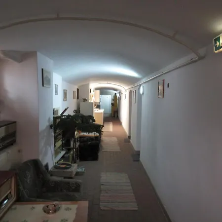 Bercsenyi Vendeghaz Guest house *