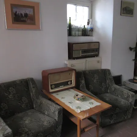 Bercsenyi Vendeghaz Guest house
